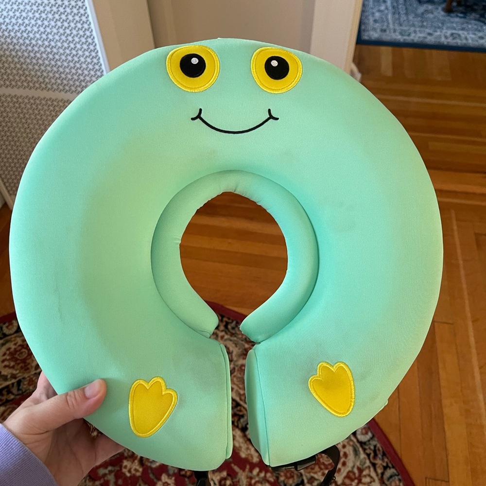 Infant neck floating device